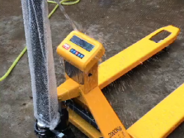 叉車電子秤防水暴力測(cè)試-大量現(xiàn)貨裝車